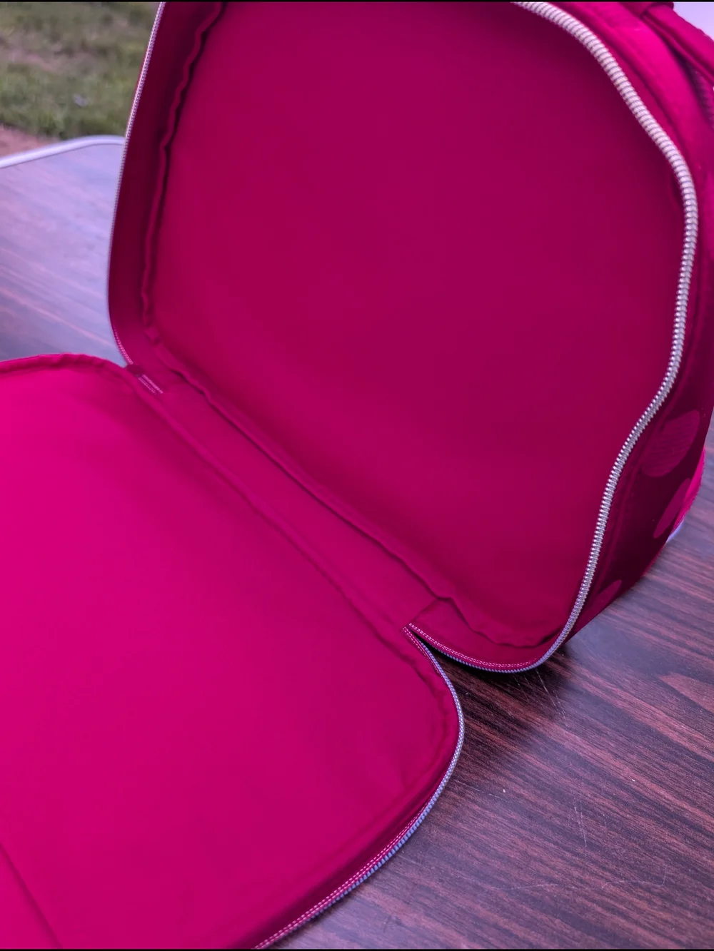 Estee Lauder Fuchsia Polka Dot Cosmetic Case